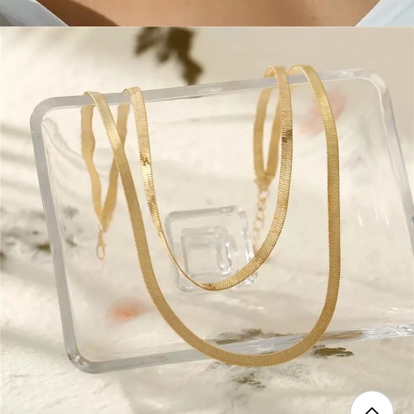 NEW 18k Gold Plated Two layered Necklace - Picture 2 of 6